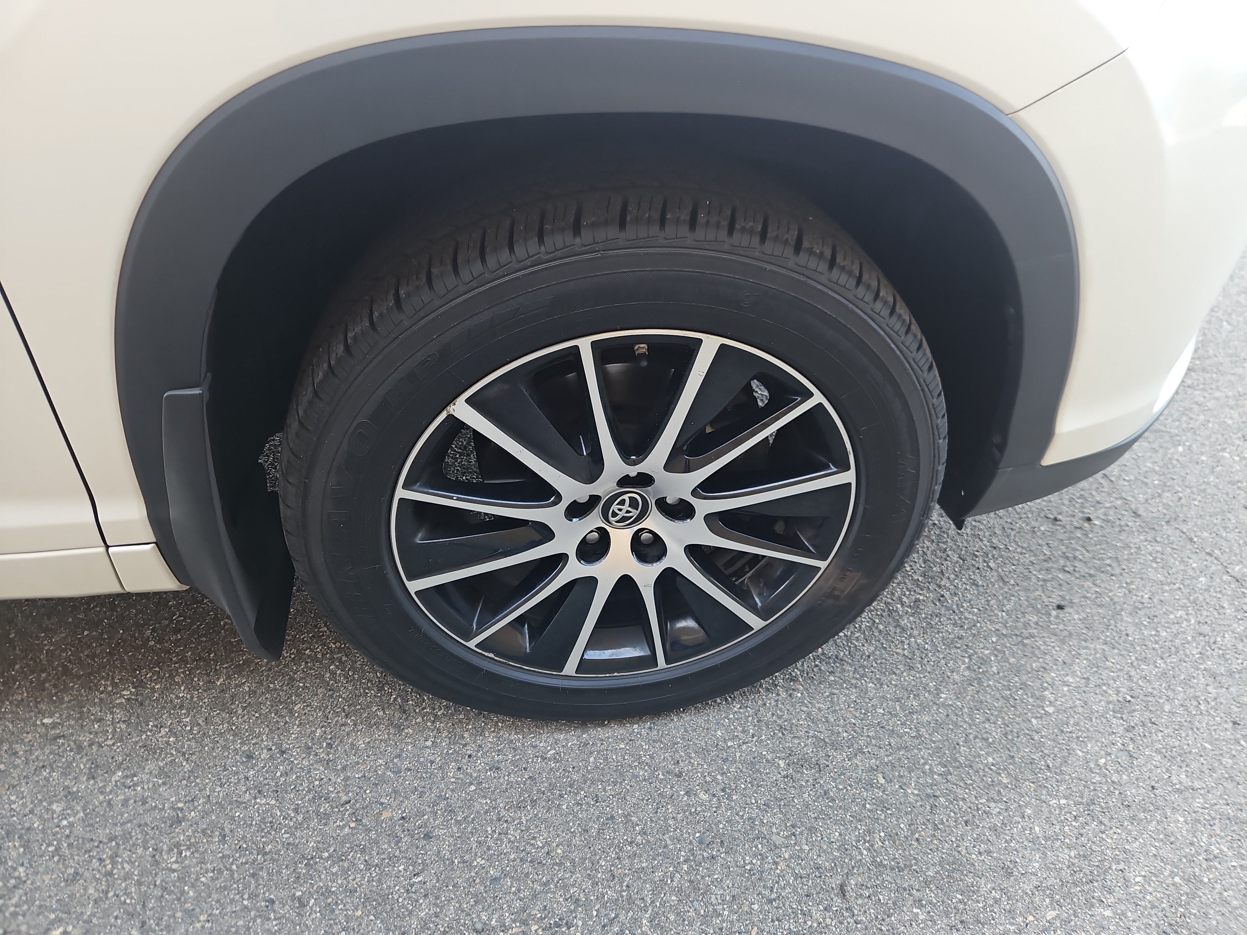 Used 2018 Toyota Highlander SE AWD/4WD image 30