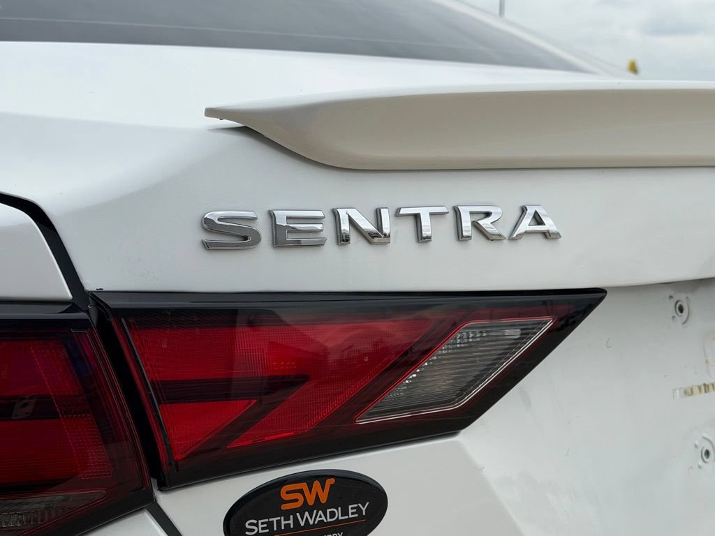 Used 2024 Nissan Sentra SR w/ Trunk Package FWD image 9