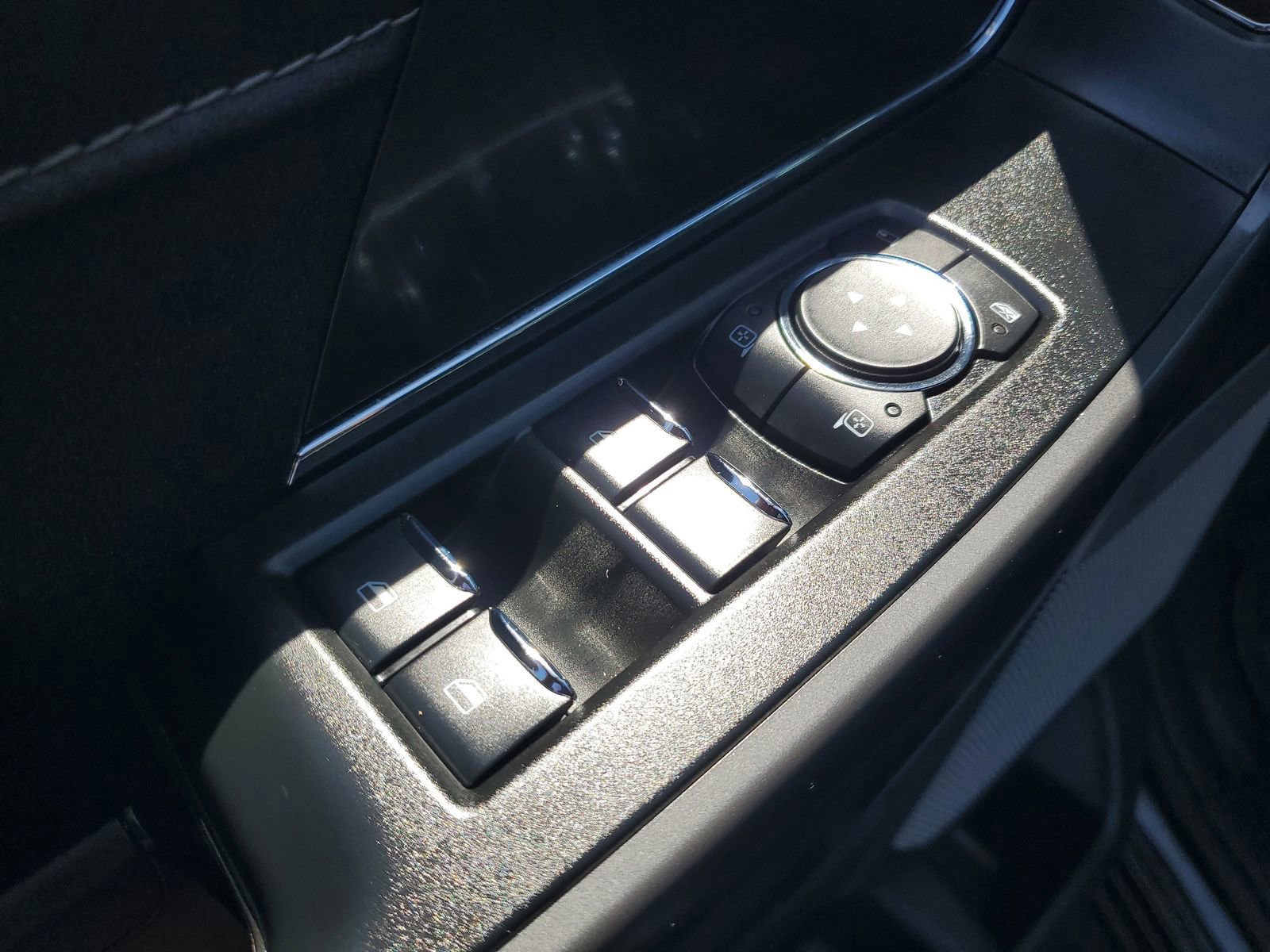 Certified 2025 Ford F150 Lariat w/ Equipment Group 501A Mid AWD/4WD image 15