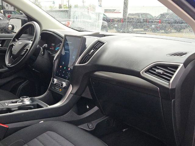 Certified 2022 Ford Edge SE w/ Black Appearance Package image 6