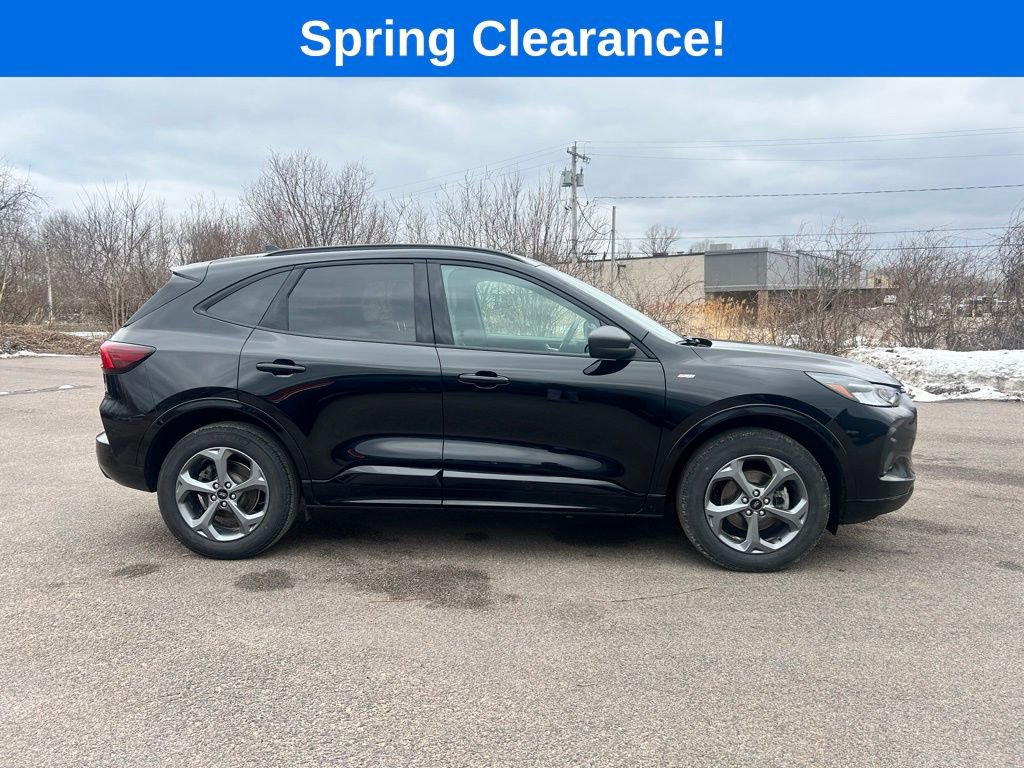 Certified 2024 Ford Escape ST-Line w/ Tech Pack #1 AWD/4WD image 7