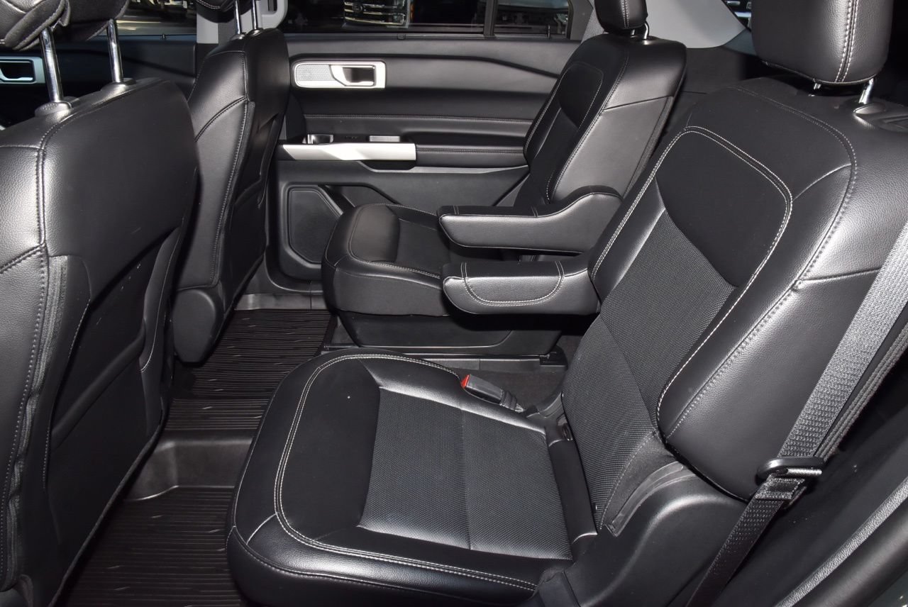 Certified 2023 Ford Explorer Limited AWD/4WD image 14