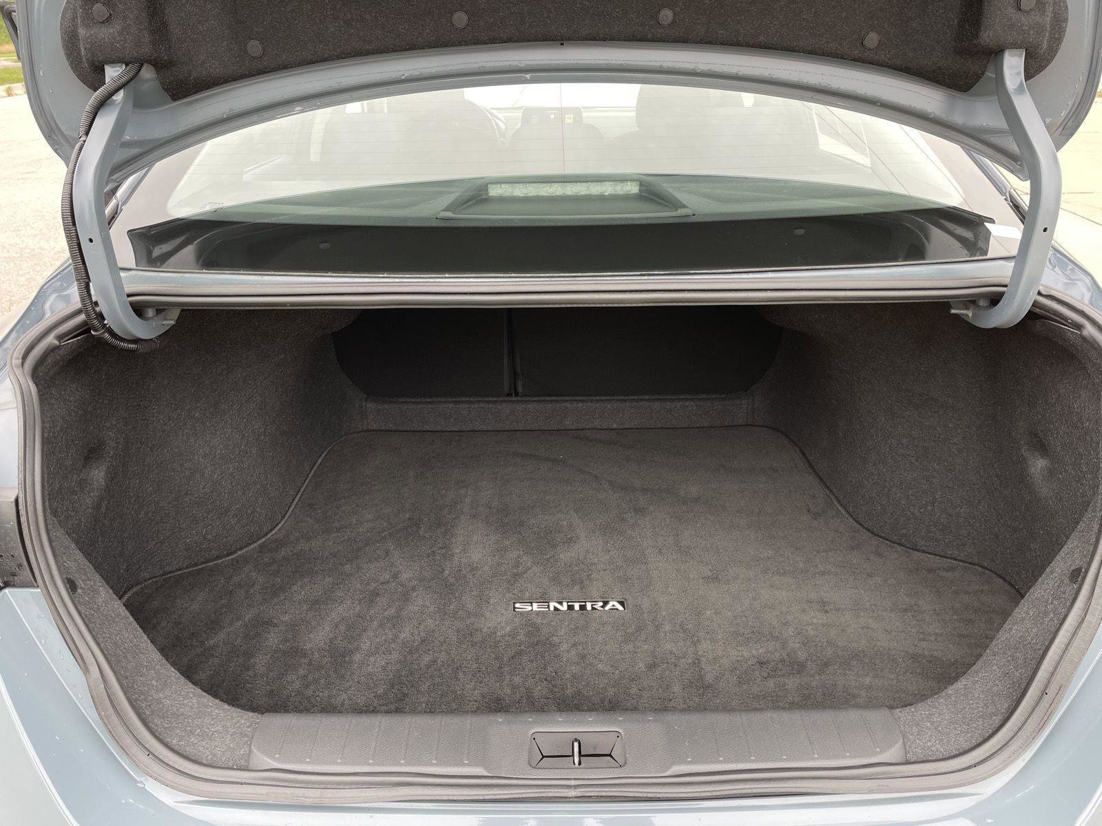 Used 2024 Nissan Sentra SR FWD image 35