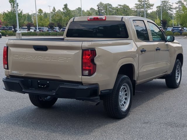 Used 2023 Chevrolet Colorado W/T RWD image 4