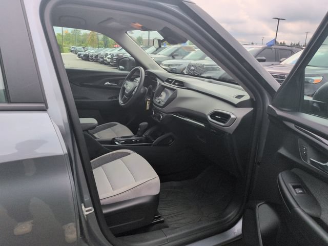 Used 2021 Chevrolet TrailBlazer LS FWD image 15