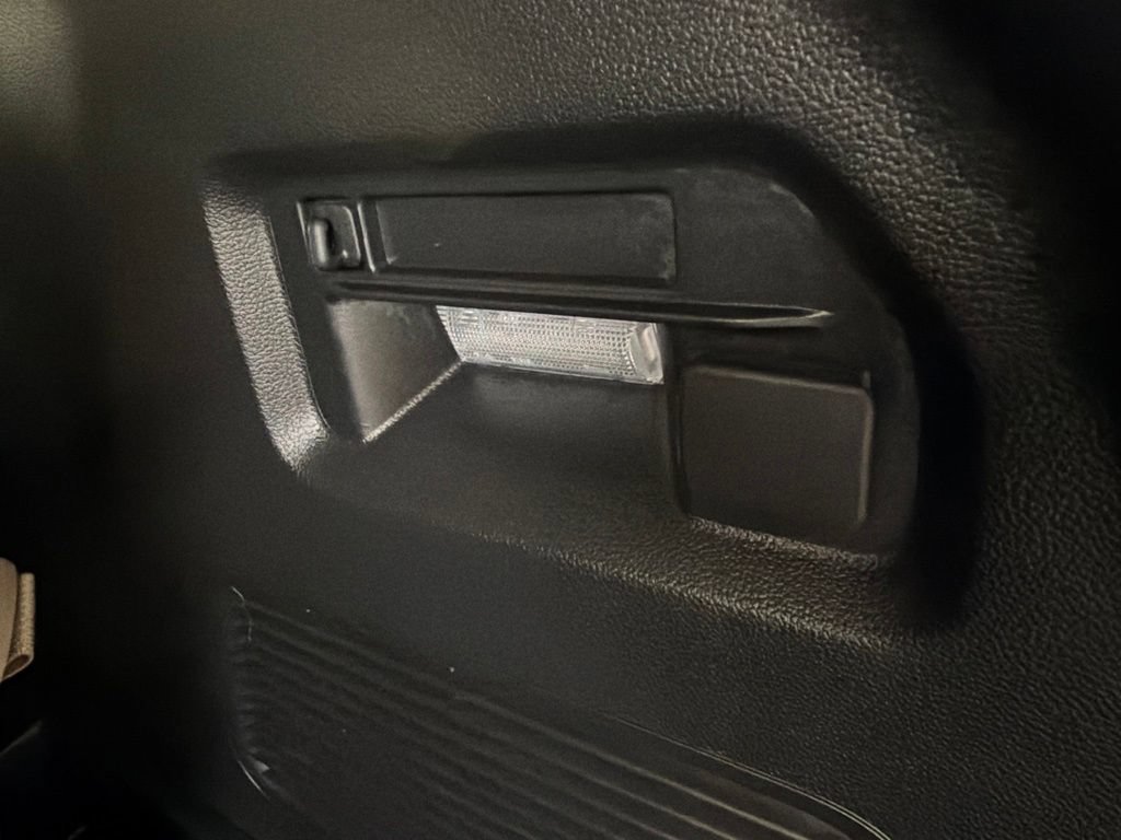 Certified 2024 Ford Explorer Limited AWD/4WD image 35
