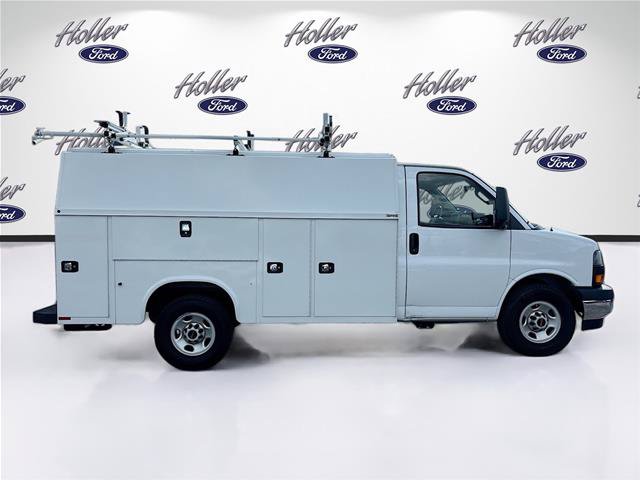 Used 2023 GMC Savana 3500 w/ Power Convenience Package RWD image 9