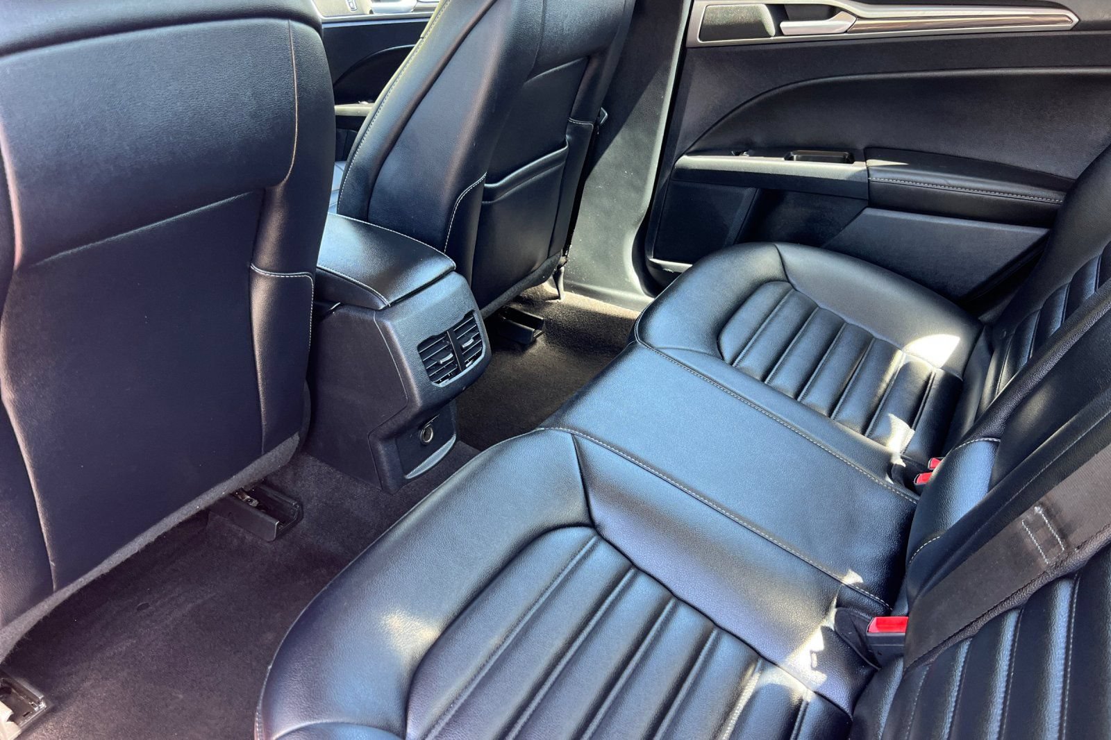 Certified 2020 Ford Fusion SEL FWD image 13