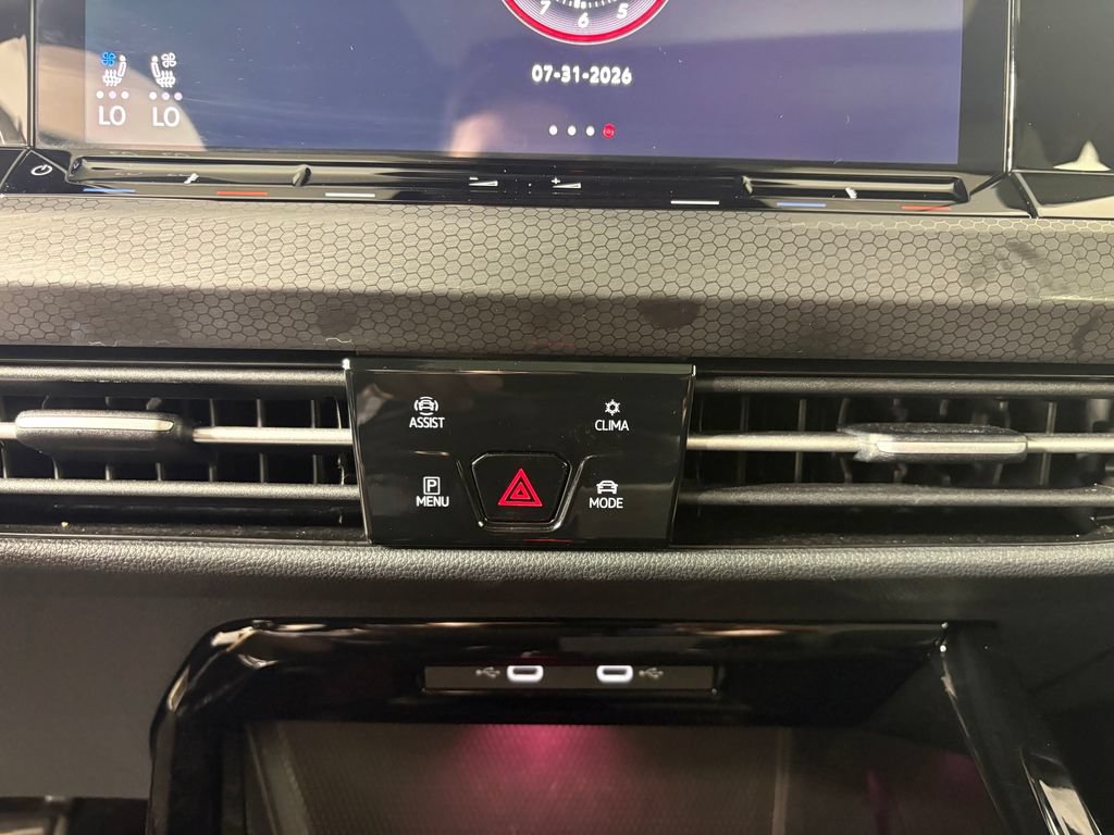 Used 2024 Volkswagen GTI Autobahn FWD image 20