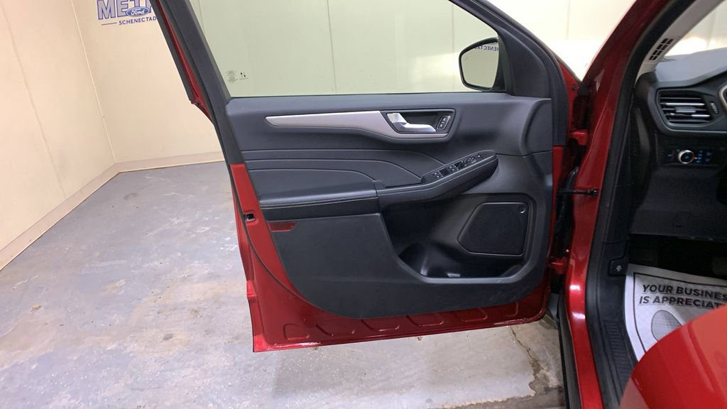 Certified 2022 Ford Escape SEL image 28