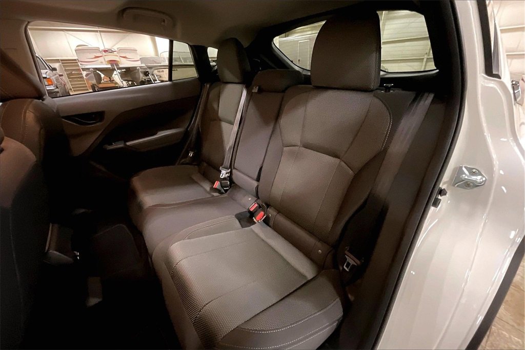 Used 2024 Subaru Crosstrek 2.0i Premium image 25