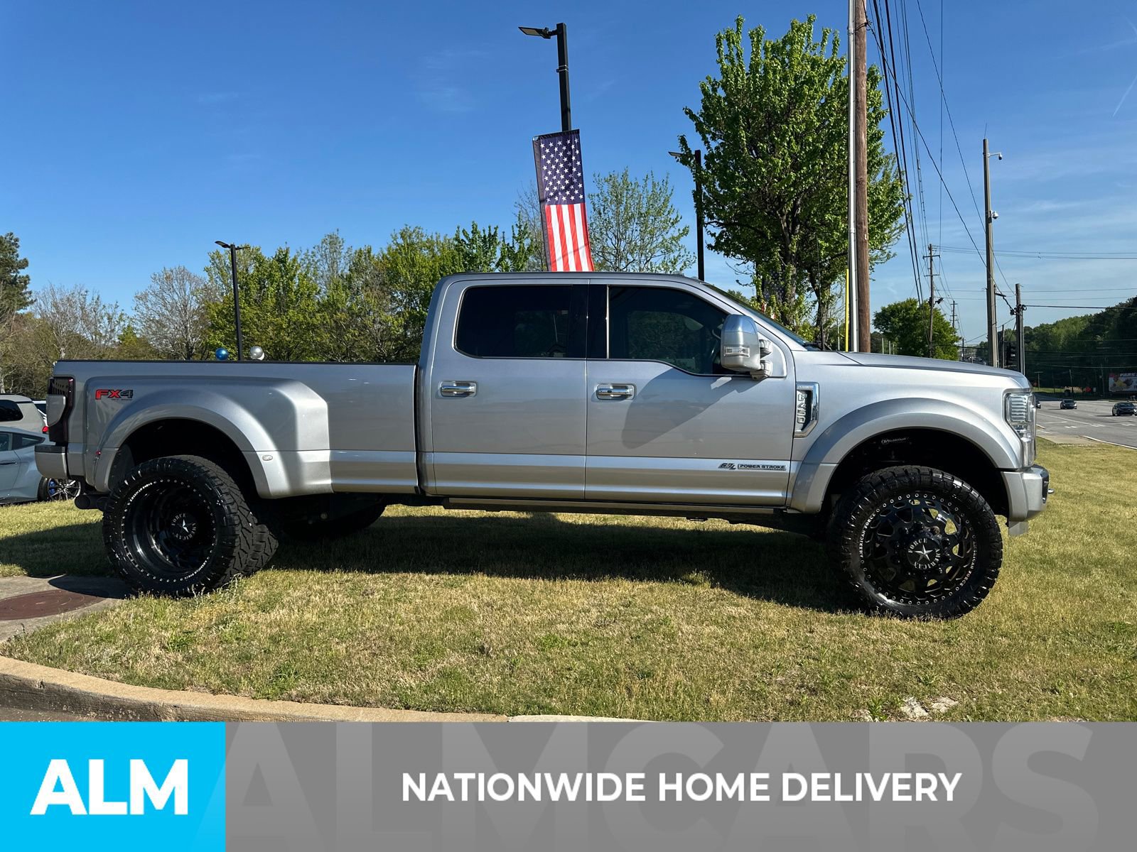 Certified 2022 Ford F450 Platinum w/ FX4 Off-Road Package image 4