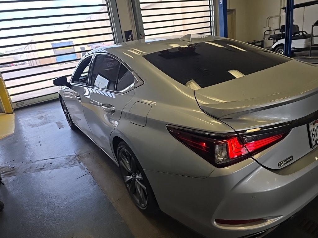 Used 2019 Lexus ES 350 F Sport w/ Accessory Package 2 FWD image 5