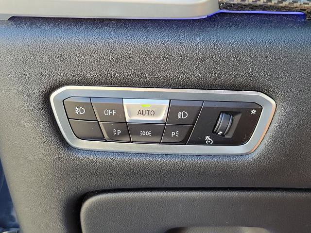 Used 2021 BMW X5 M50i w/ Executive Package image 26