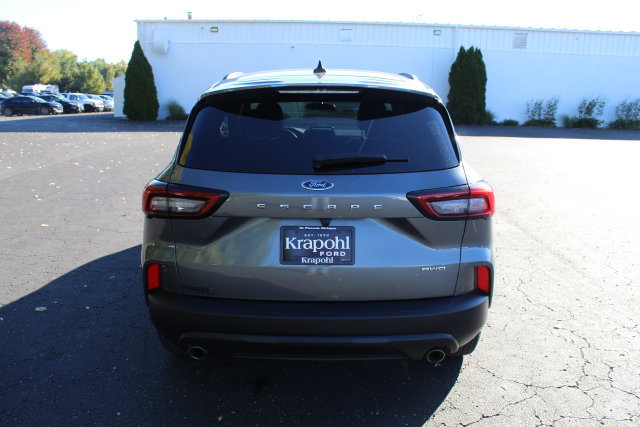 Certified 2025 Ford Escape ST-Line Select AWD/4WD image 16