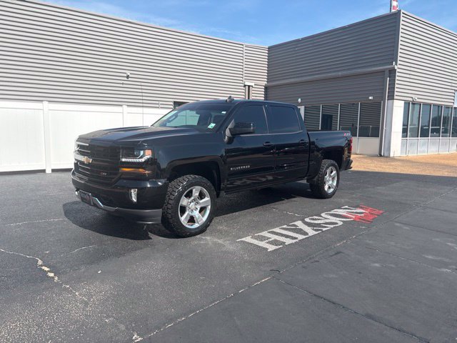 Used 2018 Chevrolet Silverado 1500 LT w/ All Star Edition AWD/4WD image 1