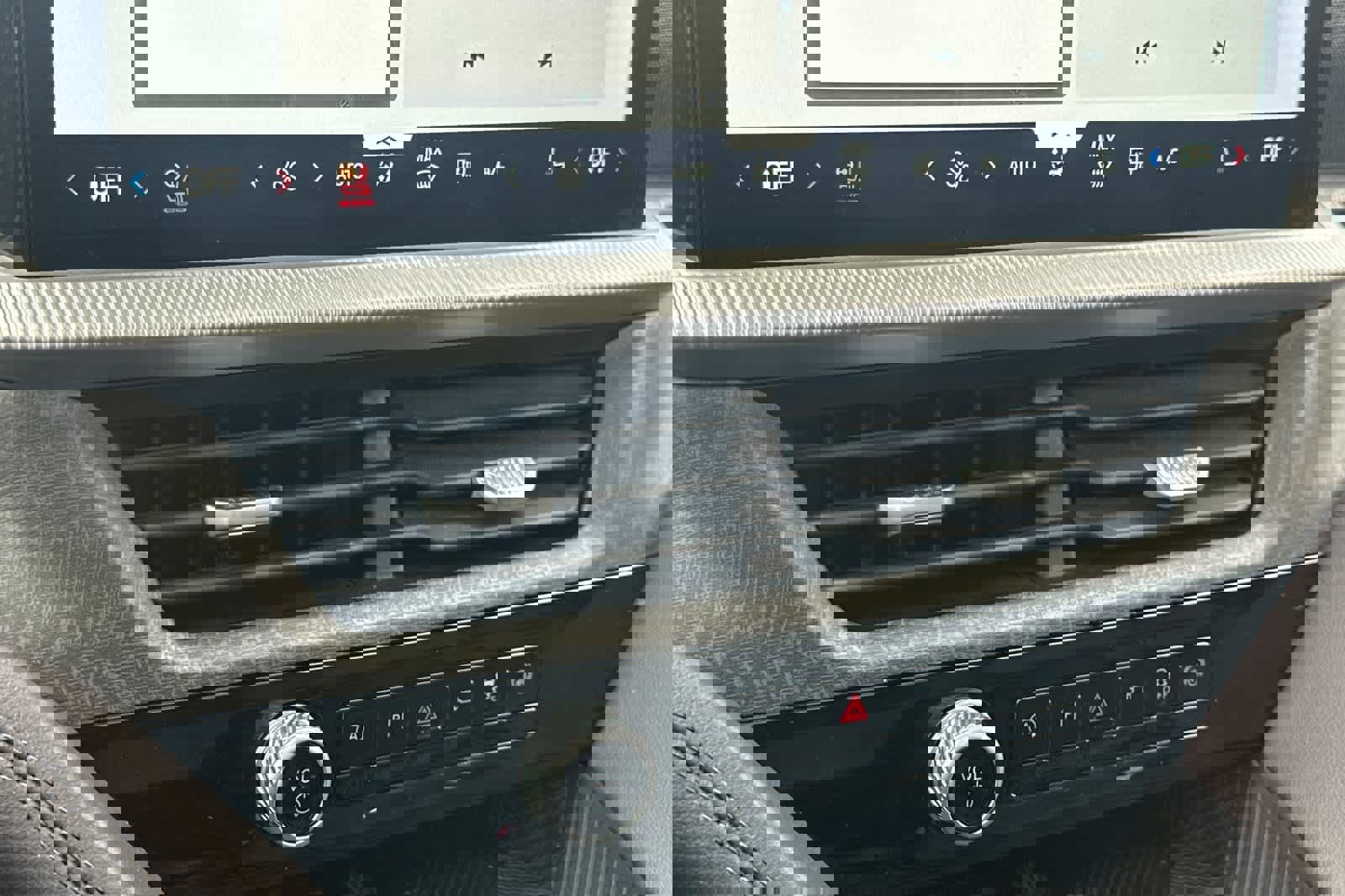 Certified 2025 Ford Explorer Platinum w/ Ultimate Package image 21