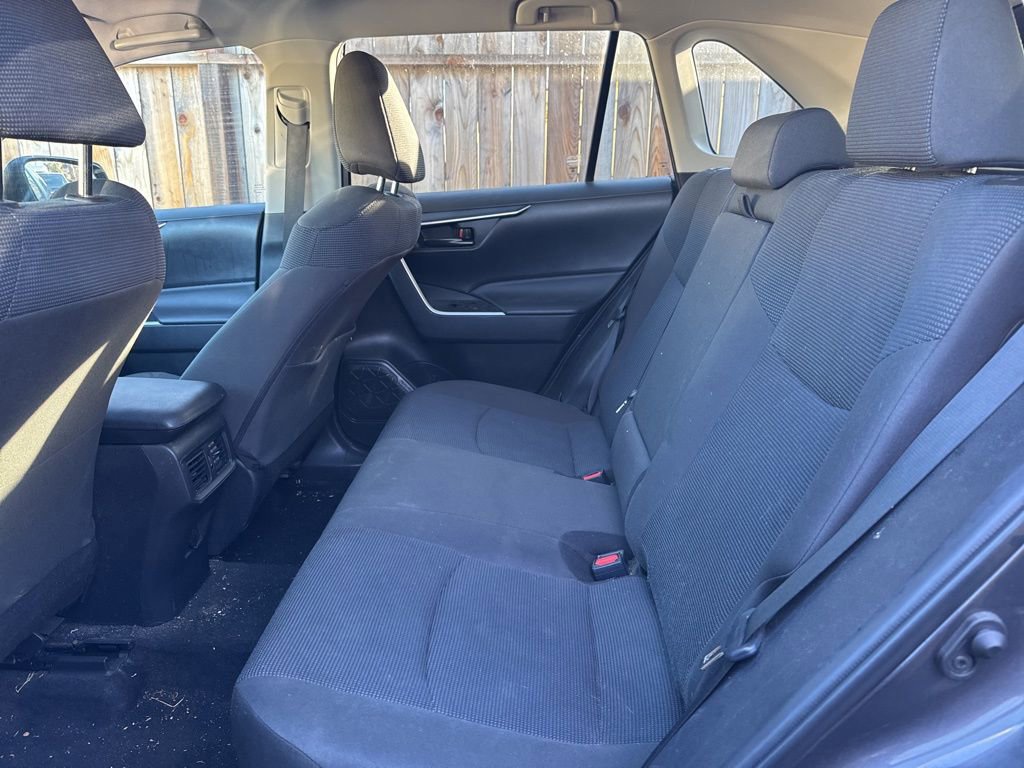 Used 2023 Toyota RAV4 LE image 17