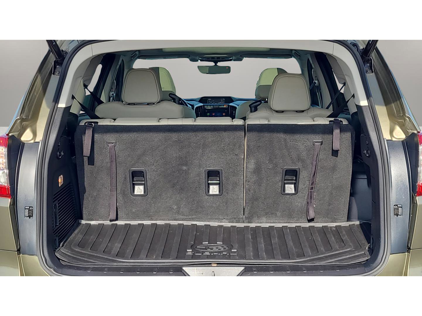 Used 2022 Subaru Ascent Limited w/ Technology Package image 29