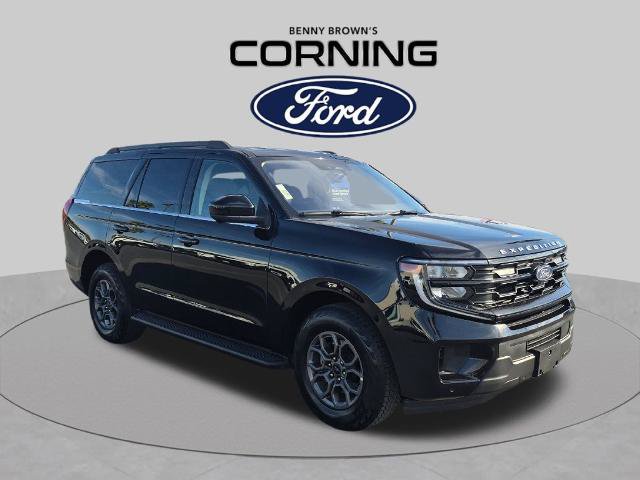 Certified 2025 Ford Expedition Active AWD/4WD image 8