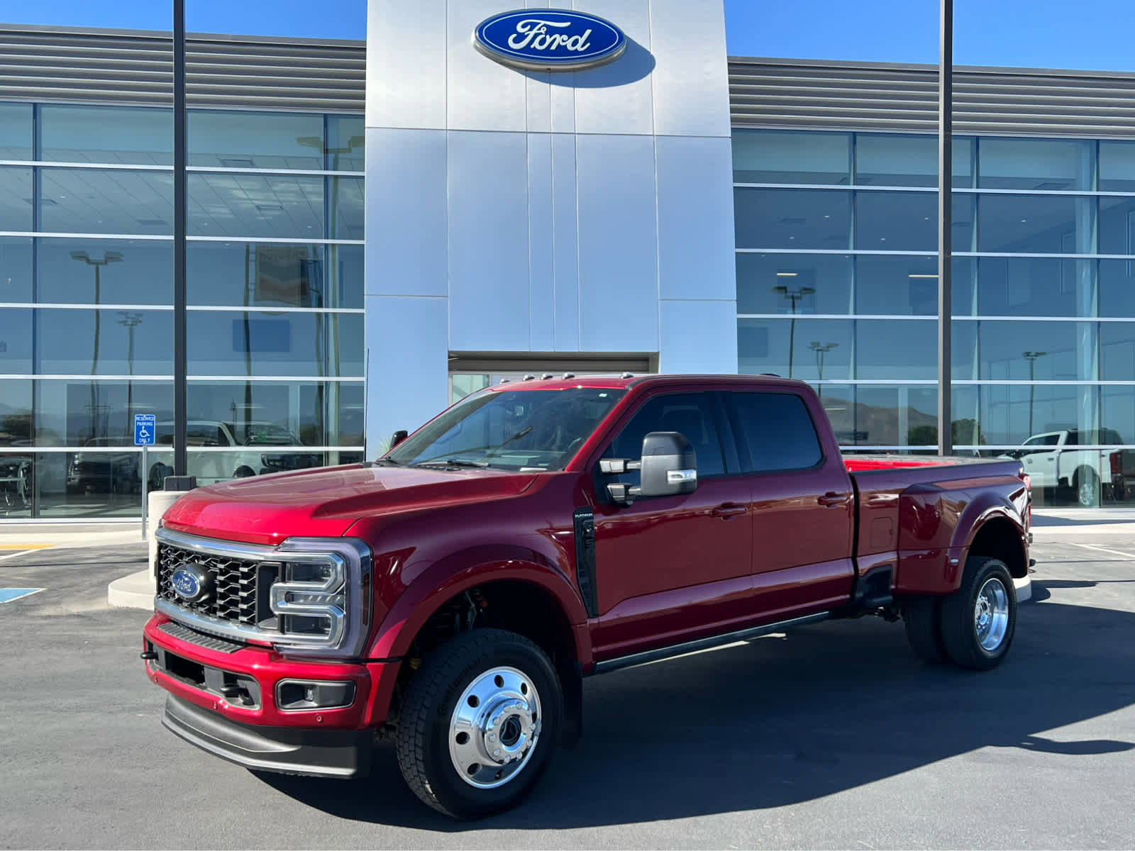Certified 2025 Ford F450 Platinum w/ FX4 Off-Road Package AWD/4WD image 1