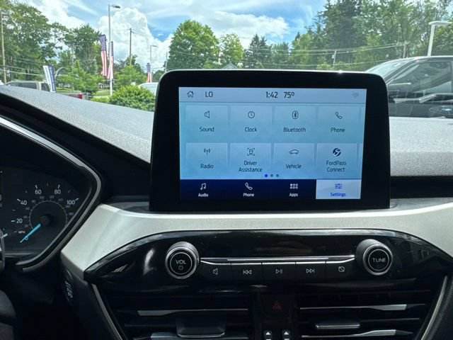 Certified 2022 Ford Escape SE w/ Cold Weather Package AWD/4WD image 29