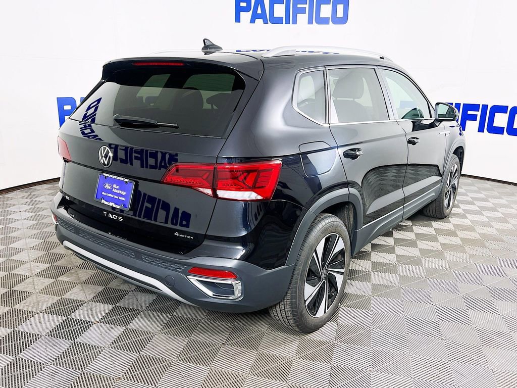 Used 2024 Volkswagen Taos SE w/ Panoramic Sunroof Package AWD/4WD image 9
