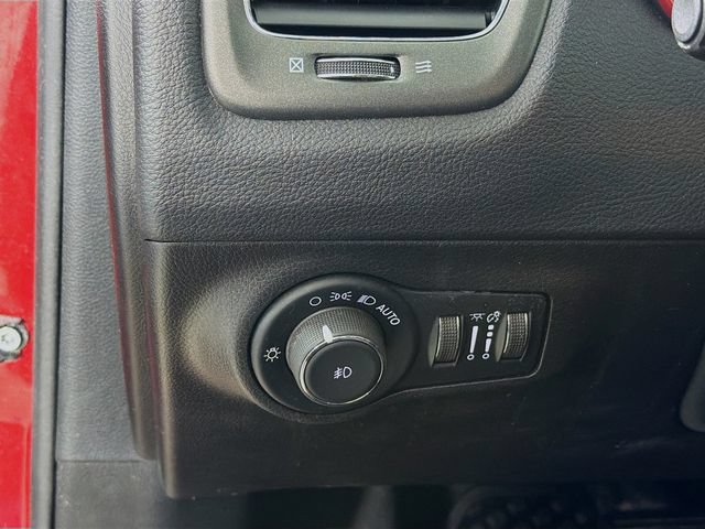 Used 2020 Jeep Compass Trailhawk AWD/4WD image 12