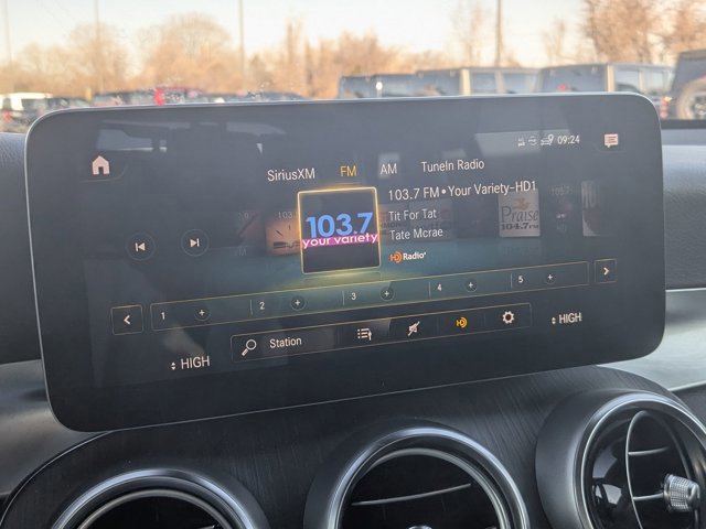 Used 2022 Mercedes-Benz GLC 300 4MATIC image 21