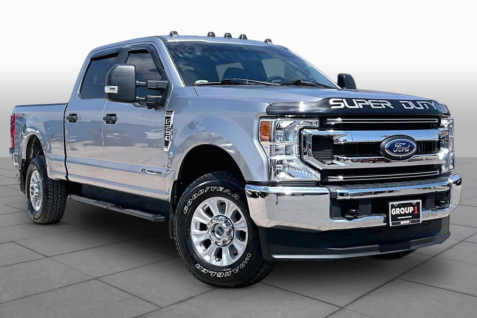 Certified 2022 Ford F250 4x4 Crew Cab Super Duty image 3