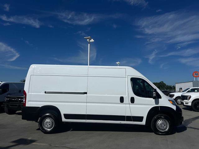 Used 2024 RAM ProMaster 2500 w/ Safety Group image 10