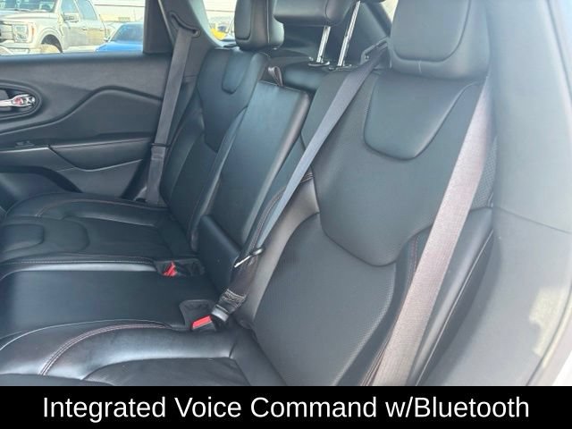 Used 2022 Jeep Cherokee Trailhawk w/ Sound & Nav Group AWD/4WD image 18