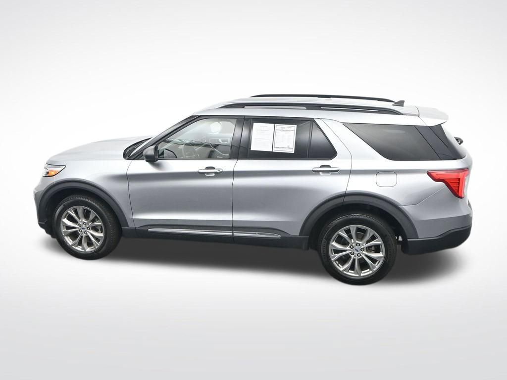Certified 2023 Ford Explorer XLT w/ Equipment Group 202A image 31