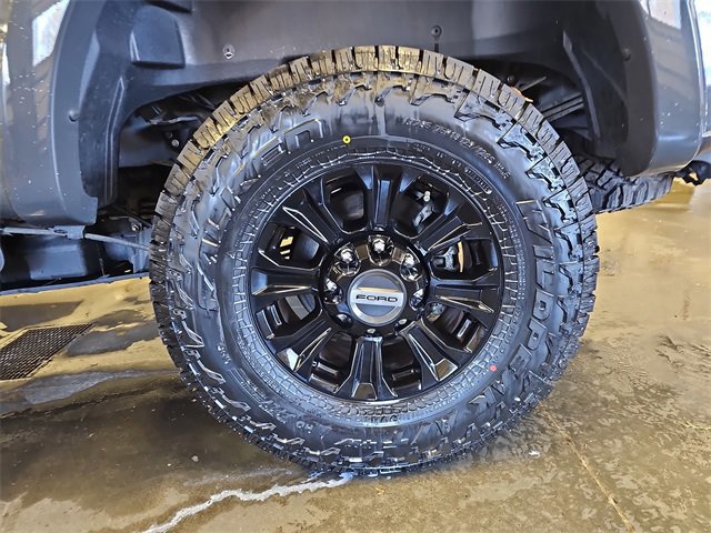 Certified 2021 Ford F350 Platinum w/ Tremor Off-Road Package image 32