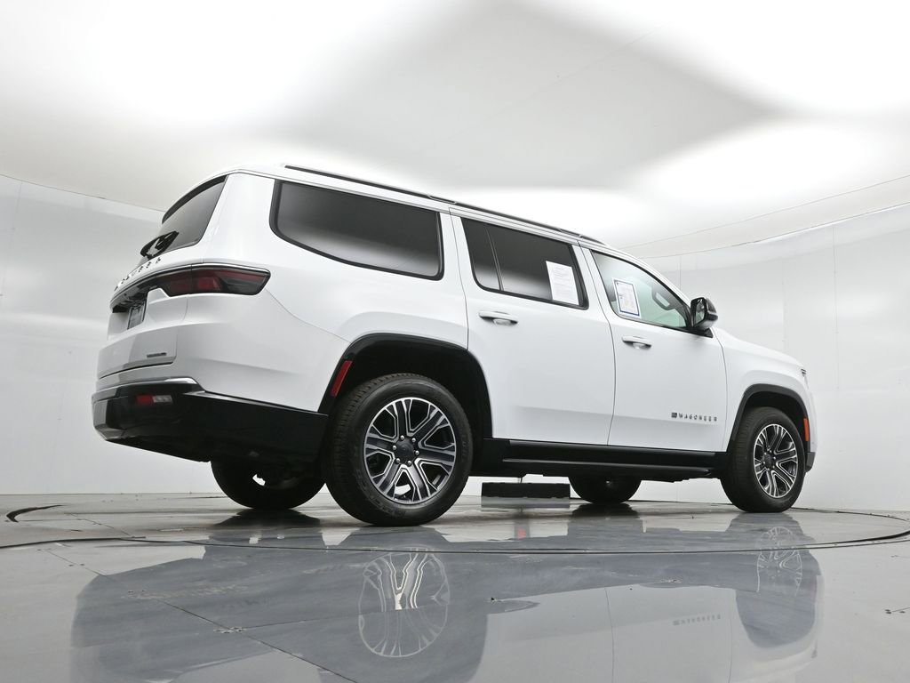 Used 2024 Jeep Wagoneer Series II w/ Flexible Seating Group image 54