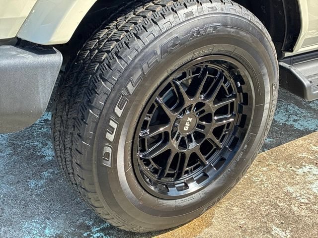 Certified 2025 Ford Bronco Outer Banks AWD/4WD image 16