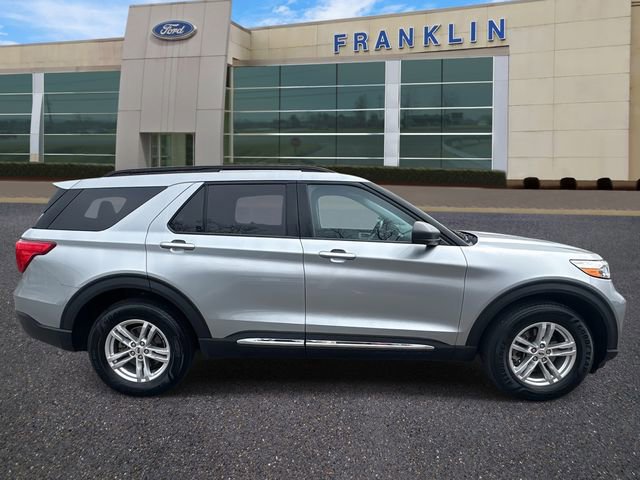 Certified 2022 Ford Explorer XLT image 6