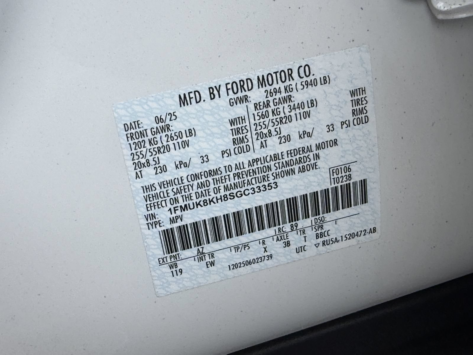 Certified 2025 Ford Explorer ST-Line AWD/4WD image 38