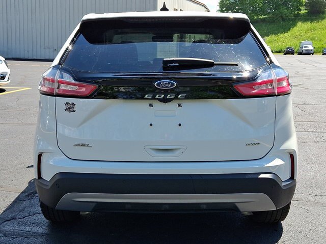 Certified 2024 Ford Edge SEL w/ Convenience Package AWD/4WD image 5