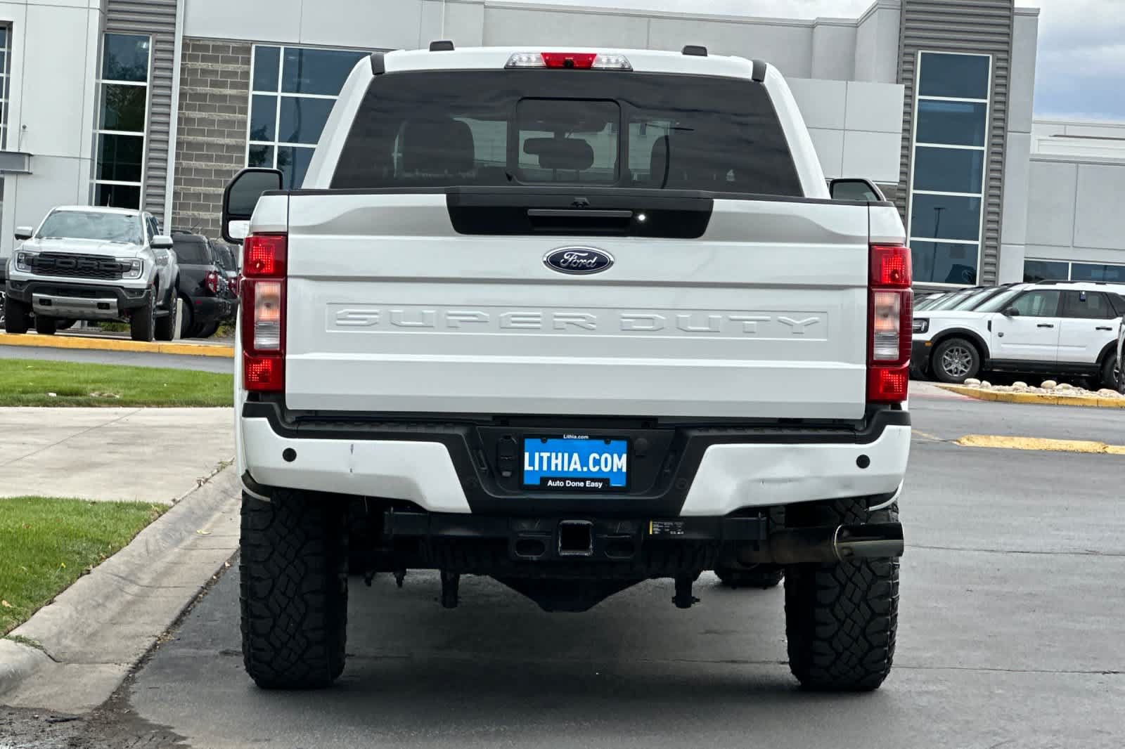 Certified 2022 Ford F350 Lariat w/ Tremor Off-Road Package AWD/4WD image 7