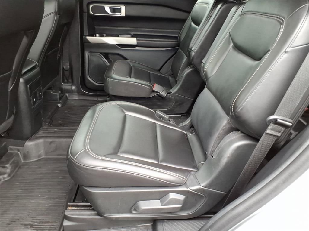 Certified 2023 Ford Explorer XLT w/ Equipment Group 202A image 12