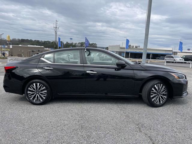 Used 2025 Nissan Altima 2.5 SV image 7