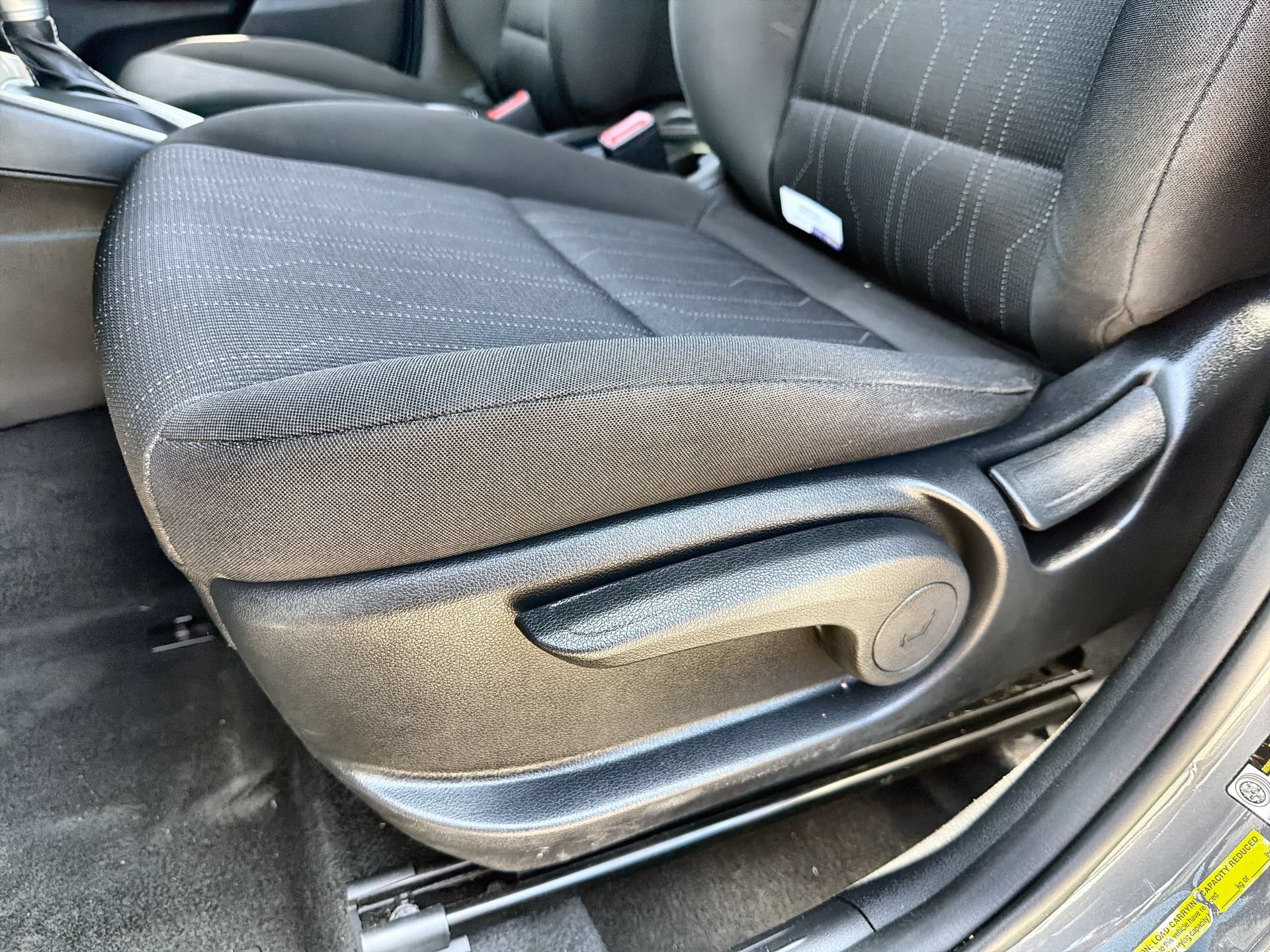 Used 2022 Hyundai Venue SE FWD image 12