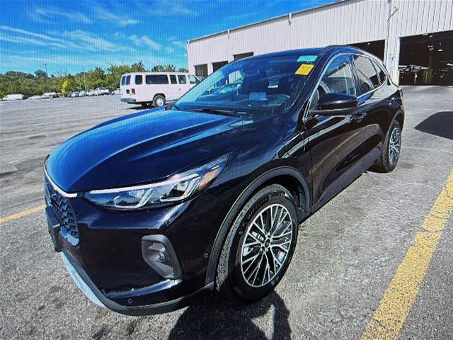 Certified 2023 Ford Escape SE w/ PHEV Premium Package