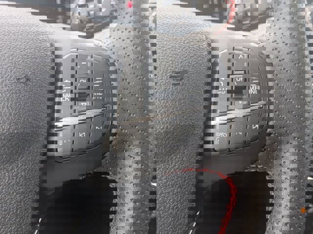 Certified 2025 Ford Escape ST-Line image 15