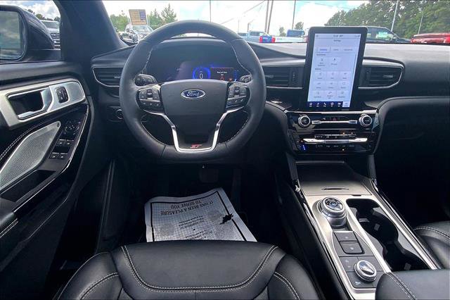 Certified 2023 Ford Explorer ST w/ Equipment Group 401A AWD/4WD image 4