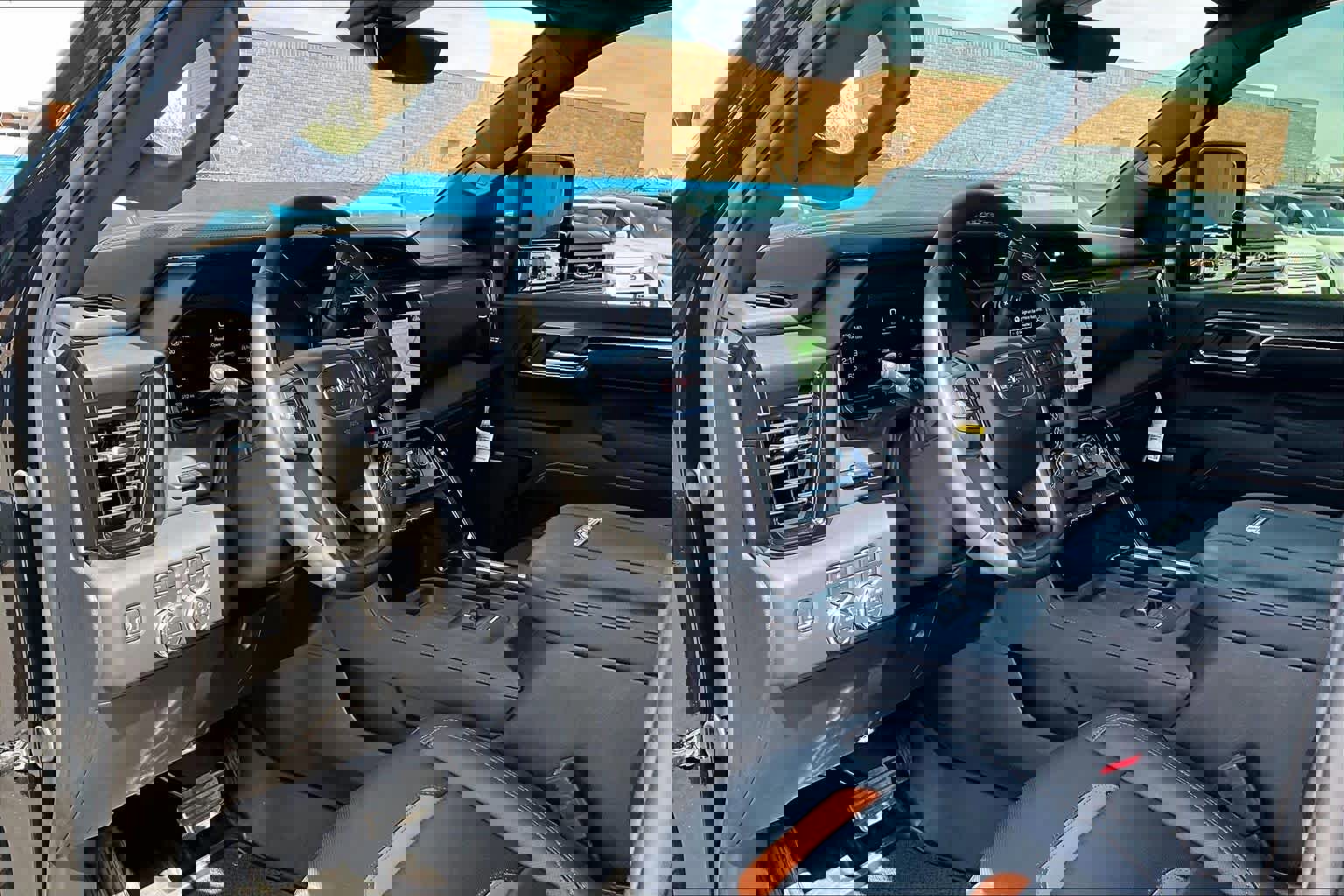 Used 2025 GMC Sierra 2500 AT4 w/ AT4 Premium Plus Package image 18