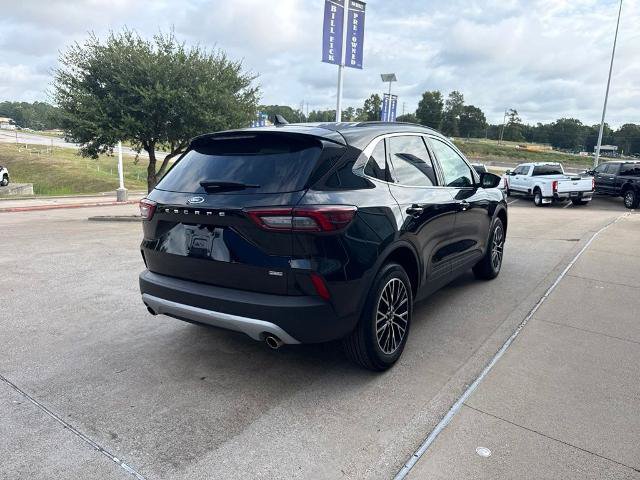 Certified 2026 Ford Escape SE FWD image 7