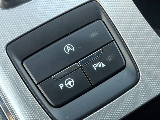 Certified 2022 Ford Edge ST w/ Equipment Group 401A image 25