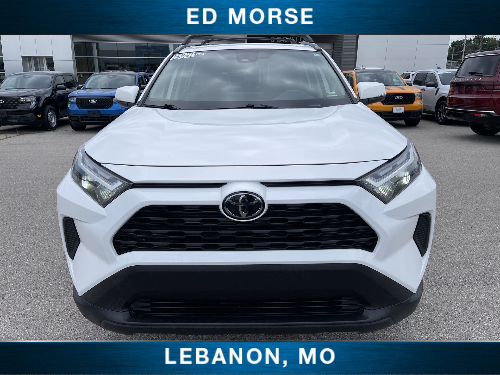 Used 2024 Toyota RAV4 XLE w/ Convenience Package FWD image 3